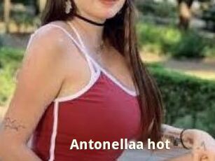 Antonellaa_hot