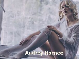 Audrey_Hornee