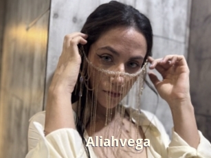 aliahvega Bigtitinvasion