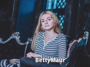 BettyMaur Bigtitinvasion