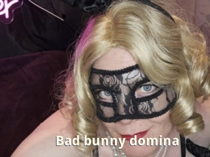 Bad_bunny_domina