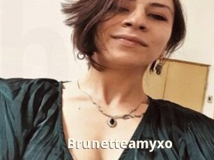 Brunetteamyxo