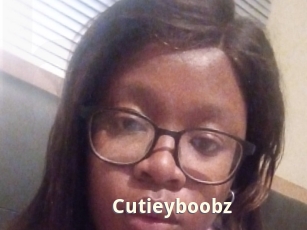 Cutieyboobz