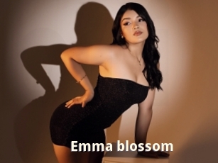 Emma_blossom