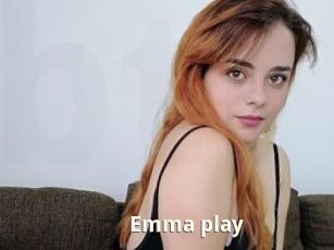 Emma_play