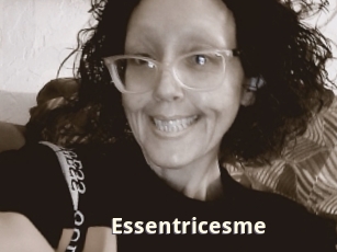 Essentricesme