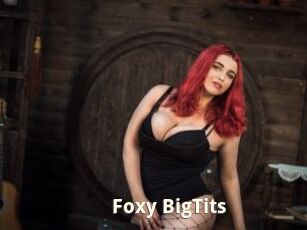 Foxy_BigTits_