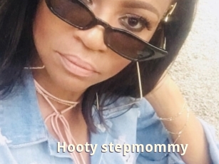 Hooty_stepmommy