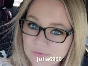 Julia6969