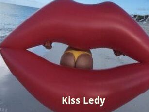 Kiss_Ledy