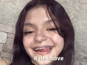 Kylie_loove