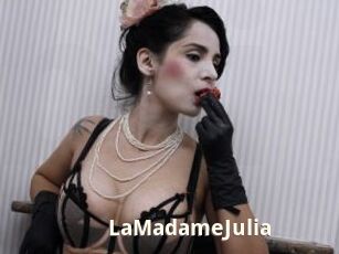 LaMadameJulia