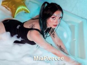 MiaPiercee