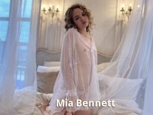 Mia_Bennett