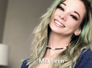 Mia_Fern