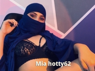 Mia_hotty62