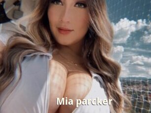 Mia_parcker