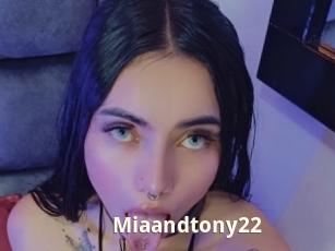 Miaandtony22