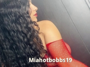 Miahotbobbs19
