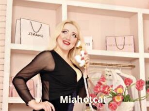 Miahotcat
