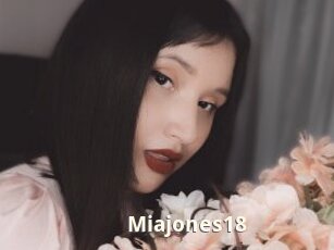 Miajones18
