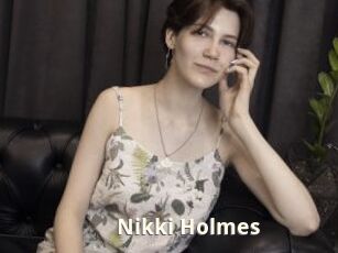 Nikki_Holmes