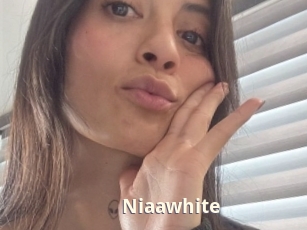 Niaawhite
