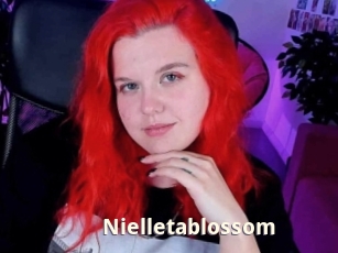 Nielletablossom