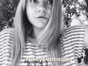 Nikkyhotmoomy