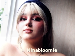 ninabloomie Bigtitinvasion