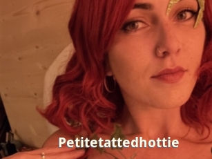 Petitetattedhottie
