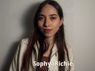SophyaRichie