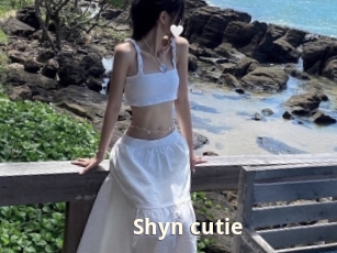 shyn_cutie Bigtitinvasion