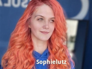 sophielutz Bigtitinvasion