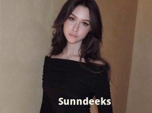sunndeeks Bigtitinvasion