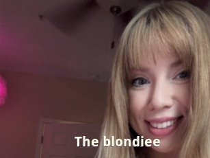 The_blondiee