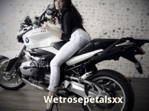Wetrosepetalsxx